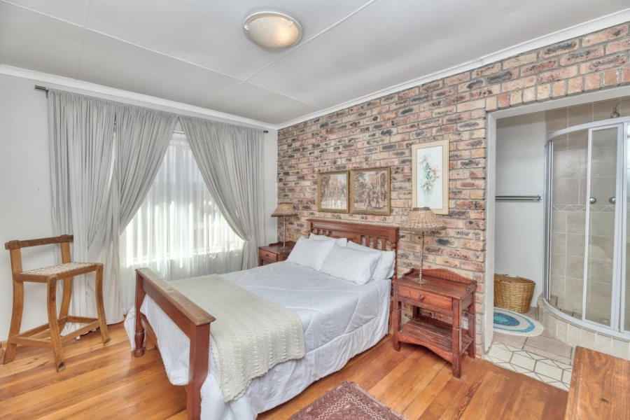 3 Bedroom Property for Sale in De Kelders Western Cape